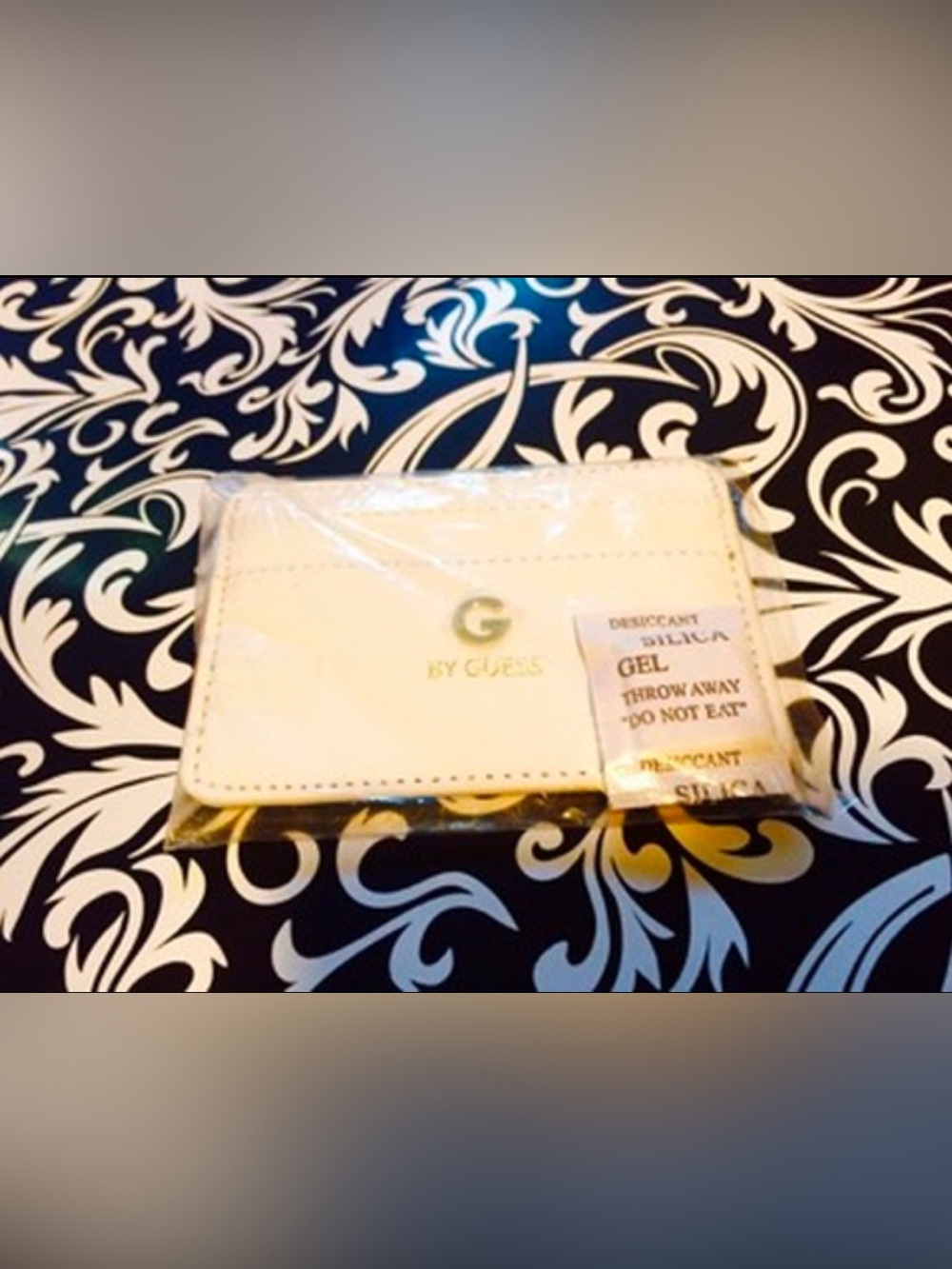 NWT Steal!! Guess White Card Holder with Gold Accent